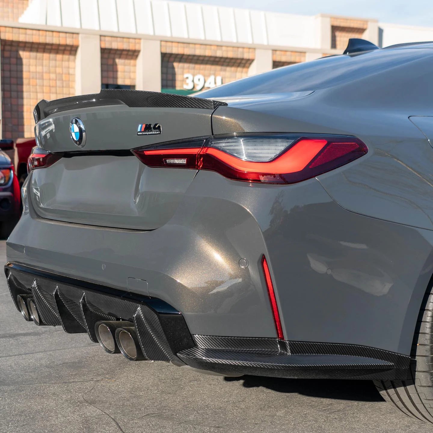 CARBON FIBER M4 STYLE SPOILER