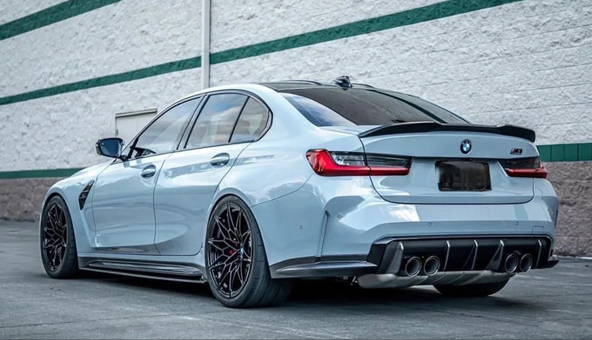 DRY CARBON OEM STYLE REAR DIFFUSER